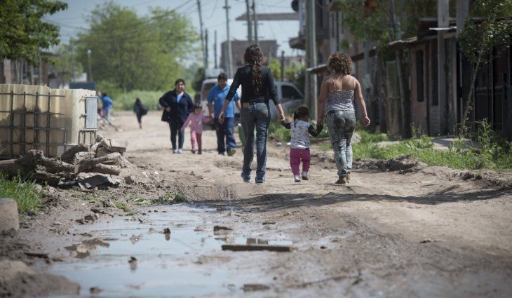 Cuánto necesita una familia para no ser pobre en la Ciudad de Buenos Aires