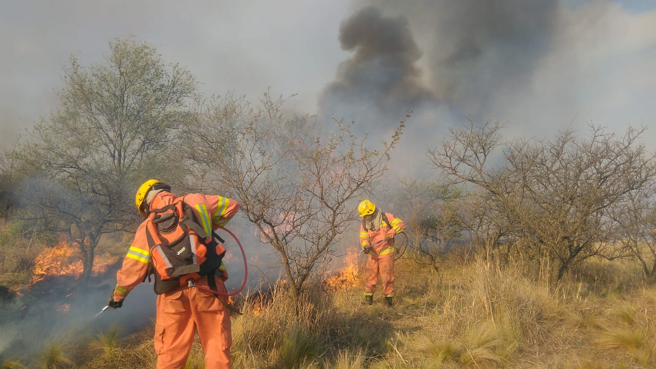 Bomberos Voluntarios realizarán ejercicio práctico sobre incendios forestales en Sierra “La Barrosa”.
