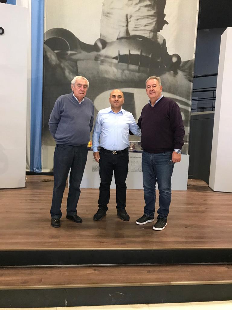 Rashad Aslanov embajador de Azerbaiyan visitó el Museo