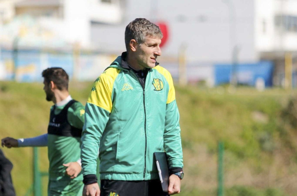 Martín Palermo renunció a su cargo de entrenador en Aldosivi