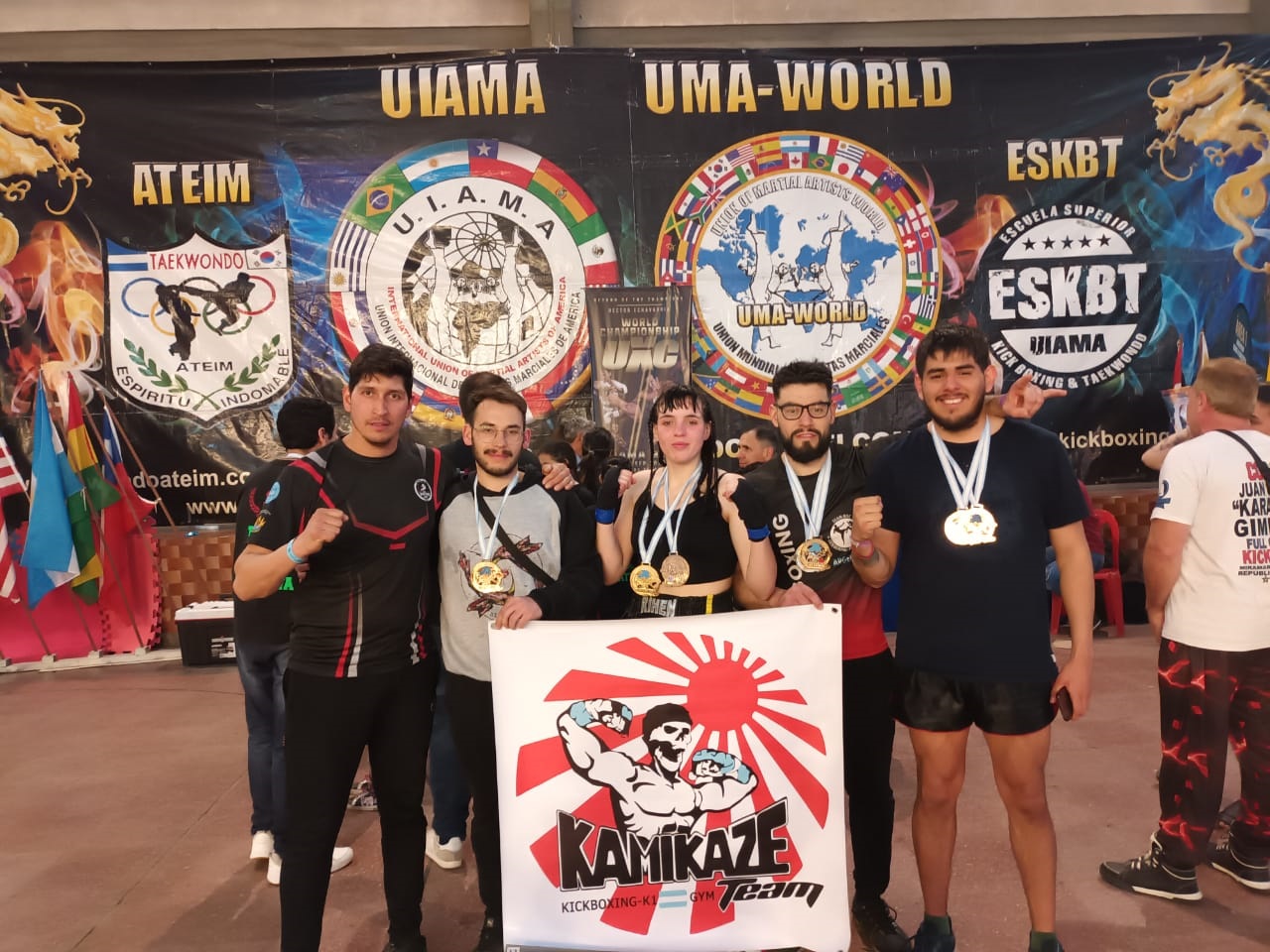 Kick Boxing Club logró siete medallas de oro en un Campeonato Mundial UIAMA