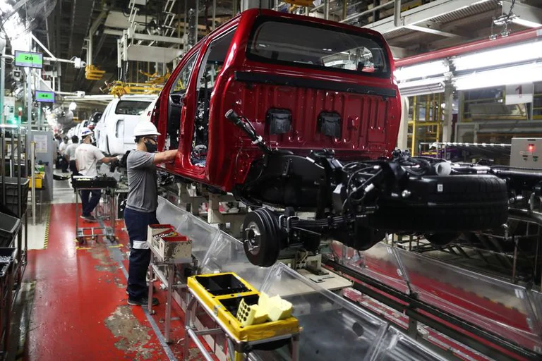 Toyota interrumpirá la producción en su planta de Zárate por el faltante de neumáticos