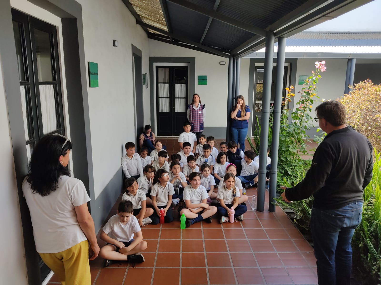 Alumnos del Colegio República Argentina visitaron el Concejo Deliberante